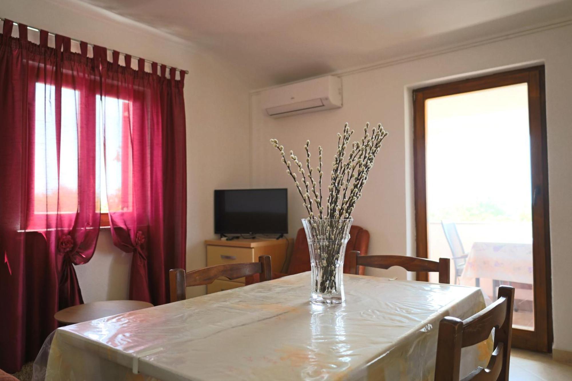 Apartment Zita With 1 Bedroom In Relaxing Surroundings Near Umag Dış mekan fotoğraf