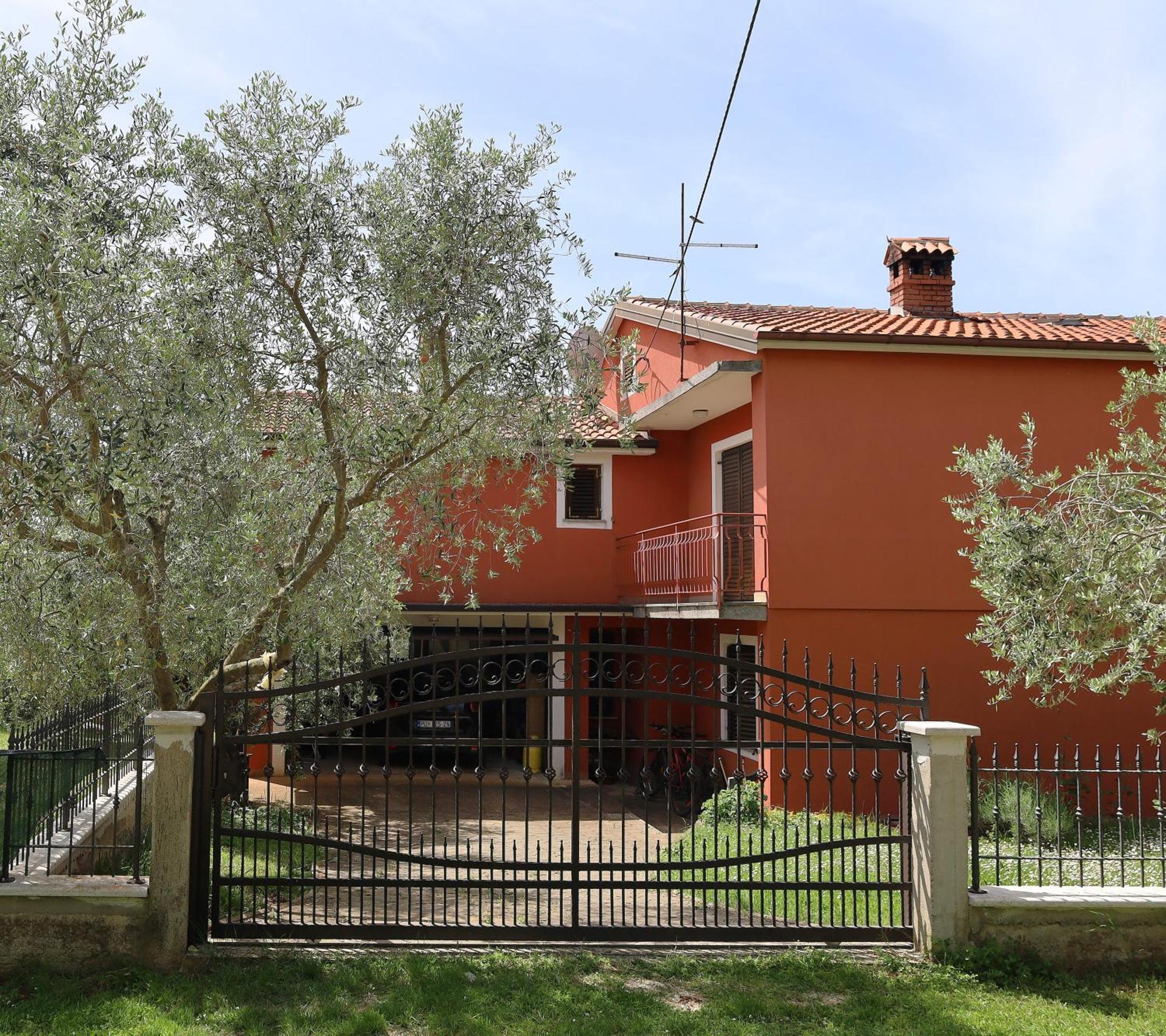 Apartment Zita With 1 Bedroom In Relaxing Surroundings Near Umag Dış mekan fotoğraf